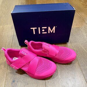 TIEM Slipstream Vivid Pink w/ SPD clips Size 7.5 HOT PINK CYCLE SHOES